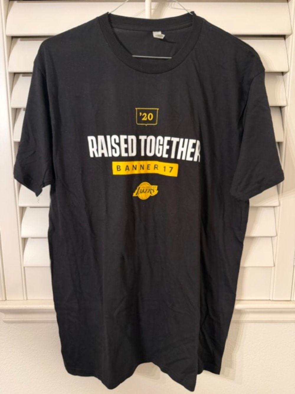 Los Angeles Lakers 2020 Banner 17 Raised Together T-XL SGA--NWOT